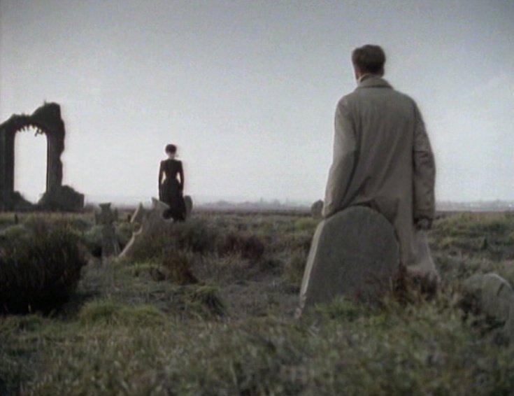 woman-in-black-the-1989-001-cemetery-meeting_0