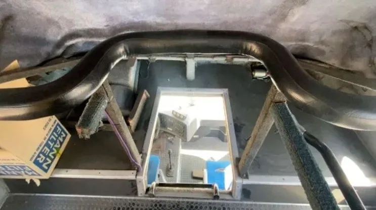 menemovil95_jpgescalinata_2.jpg_370905268