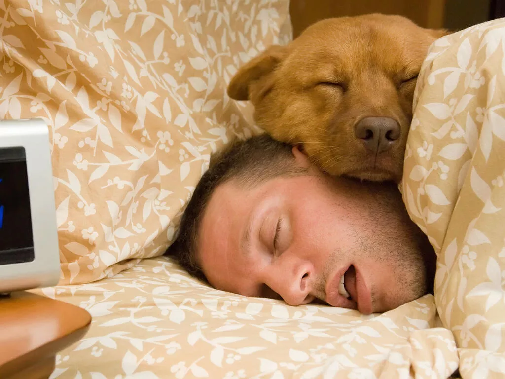 hombre-dormido-boca-abierta