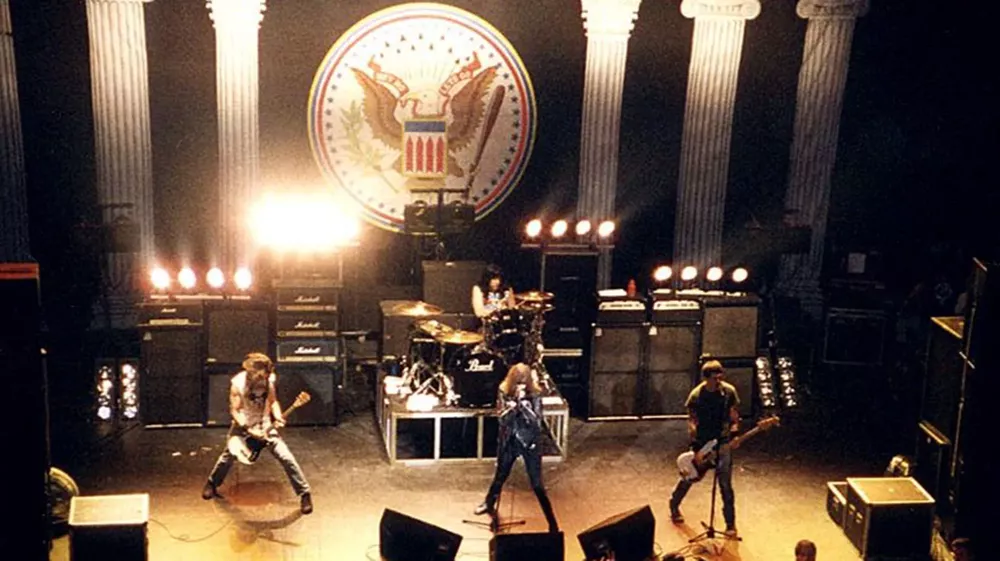 ramones-en-argentina-1920-1