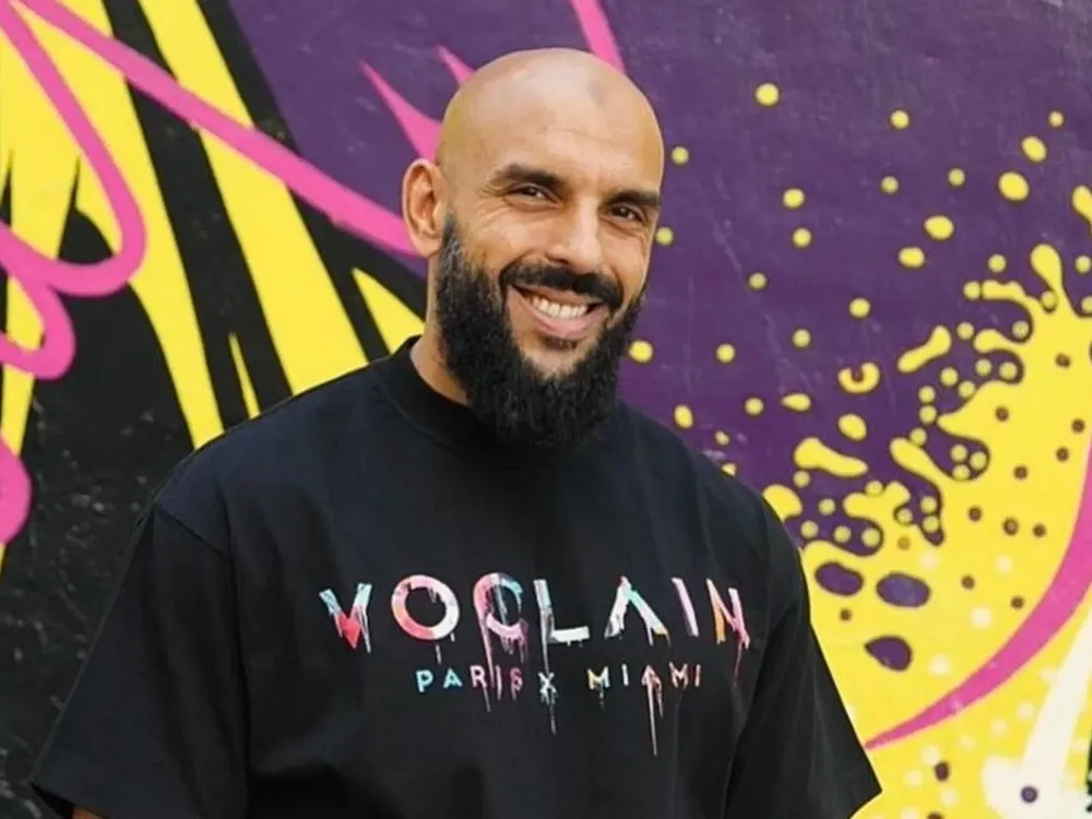 uWV5Uxwrk_2000x1500__1