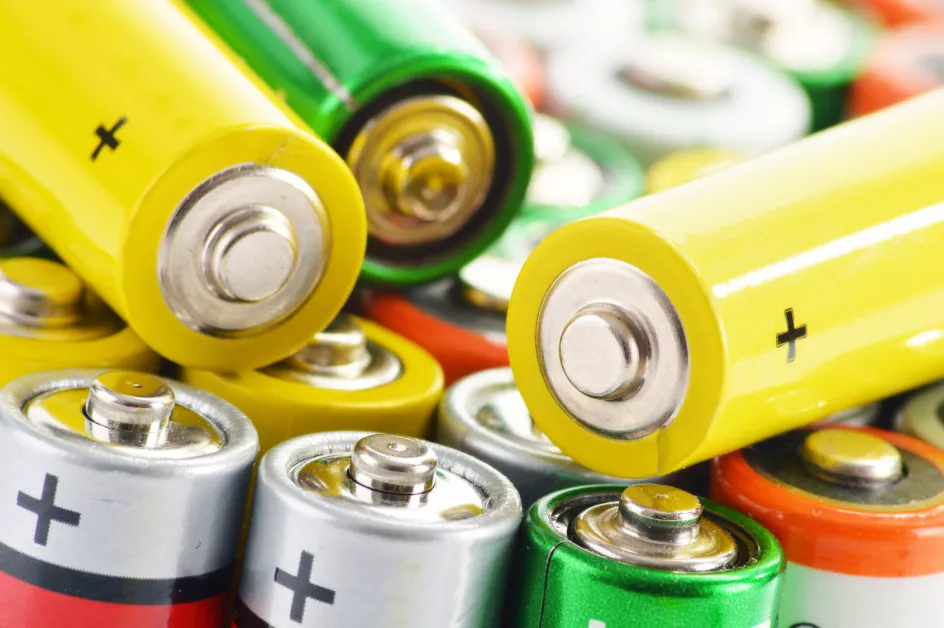 batterien_monticellllo_fotolia_53925774_m