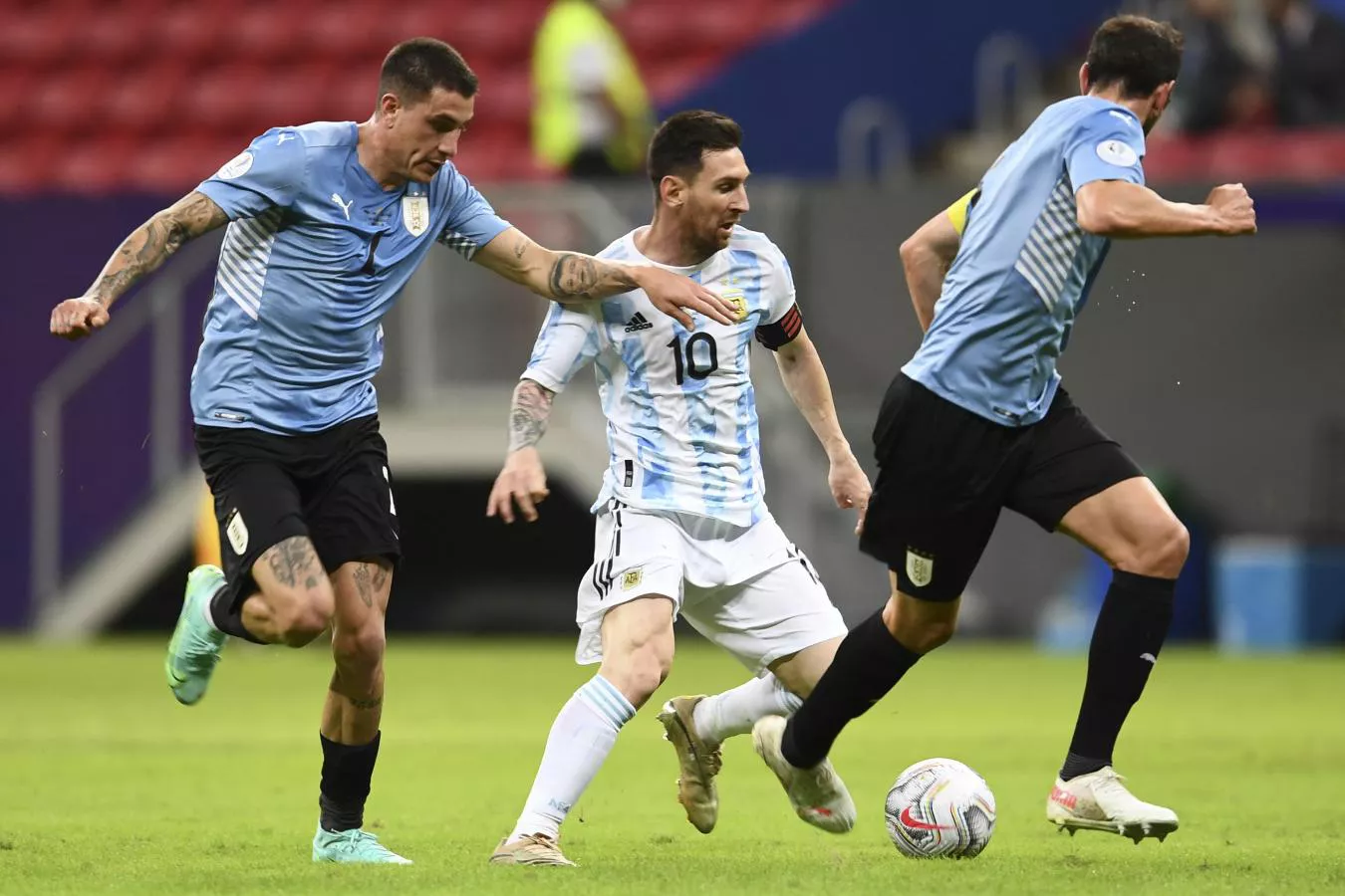 messi uruguay argentina