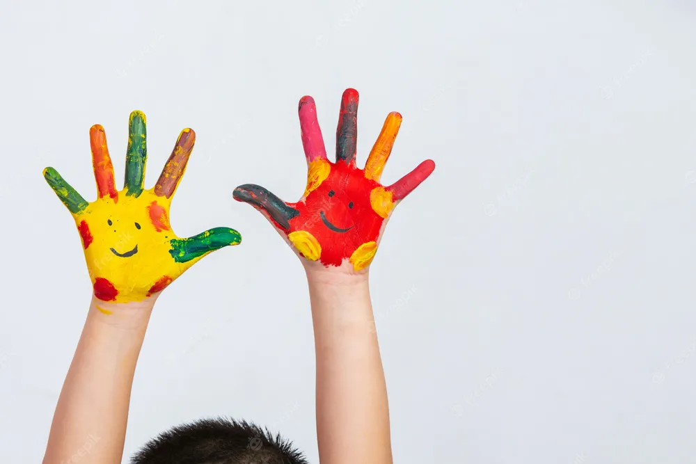 infancias niños manos