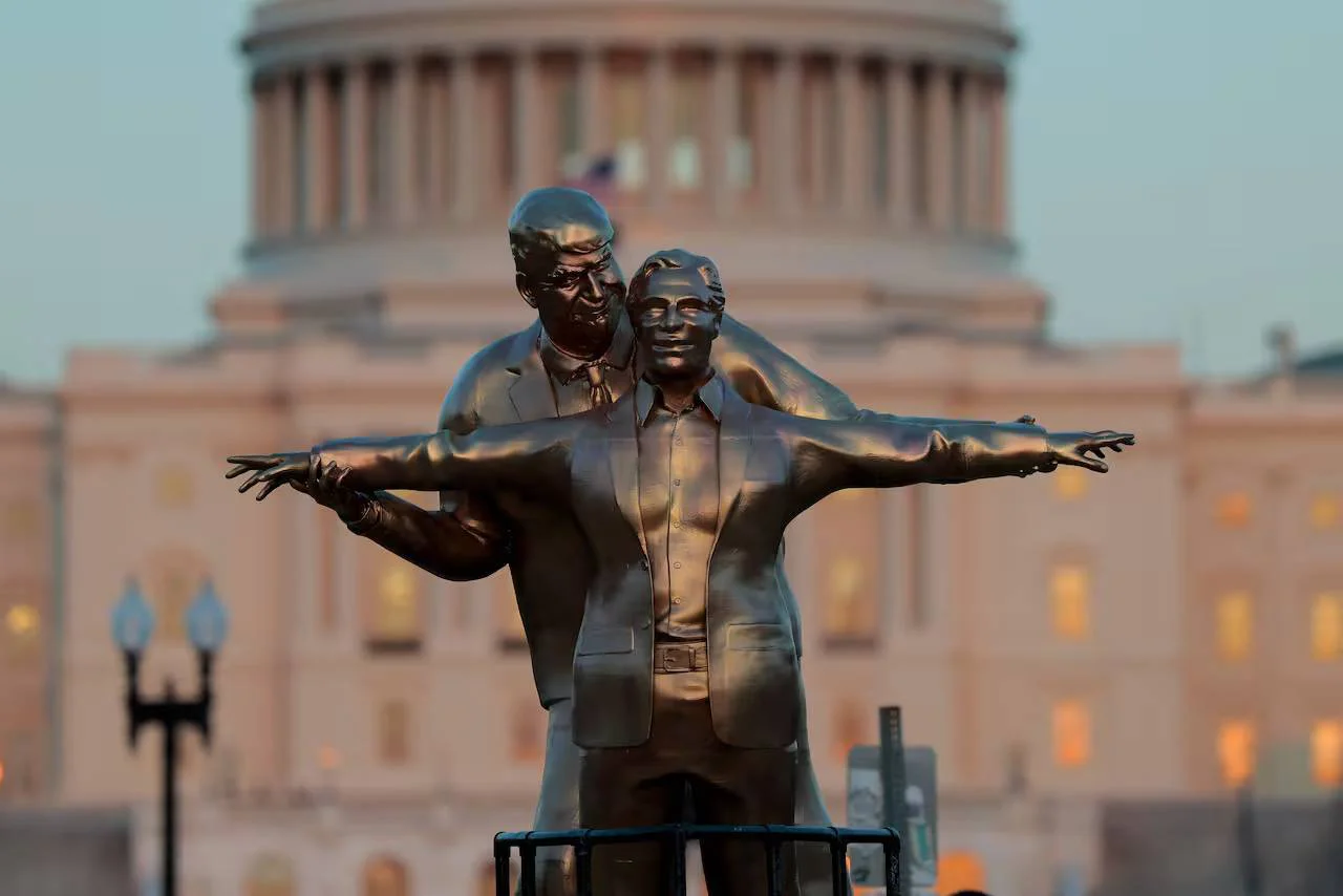 donald-trump-y-jeffrey-epstein-como-jack-y-rose-Q3KITADIGREFJBU2EIZYJUP3OQ