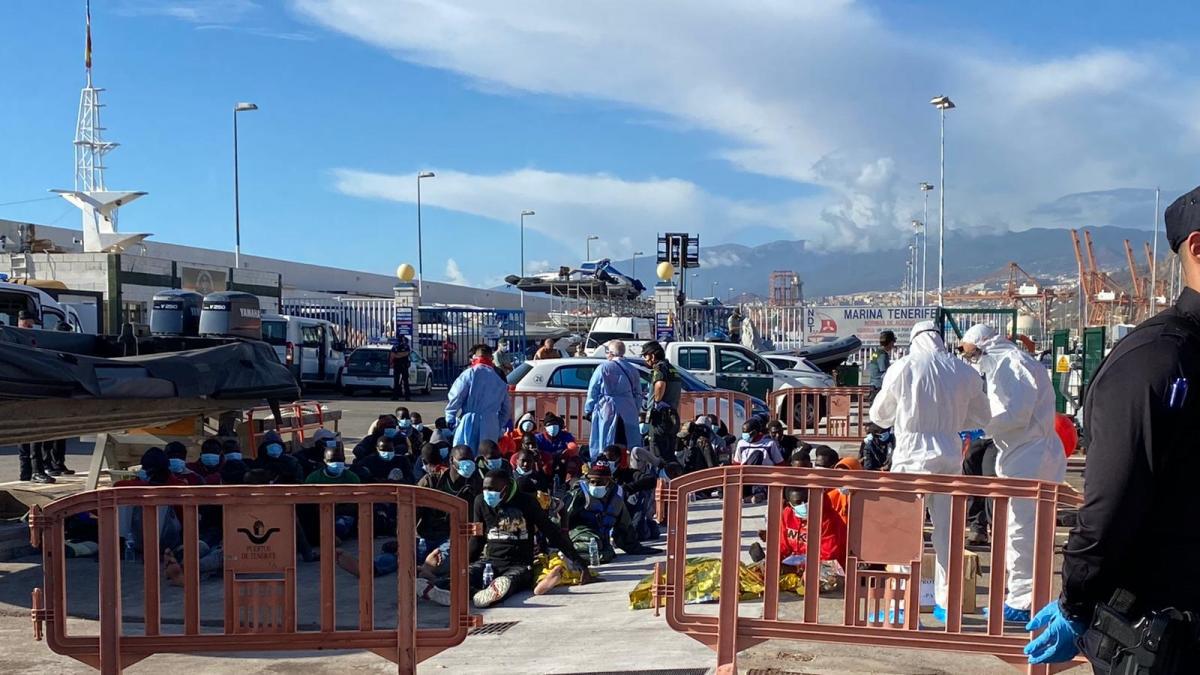 rescatan 73 inmigrantes 3