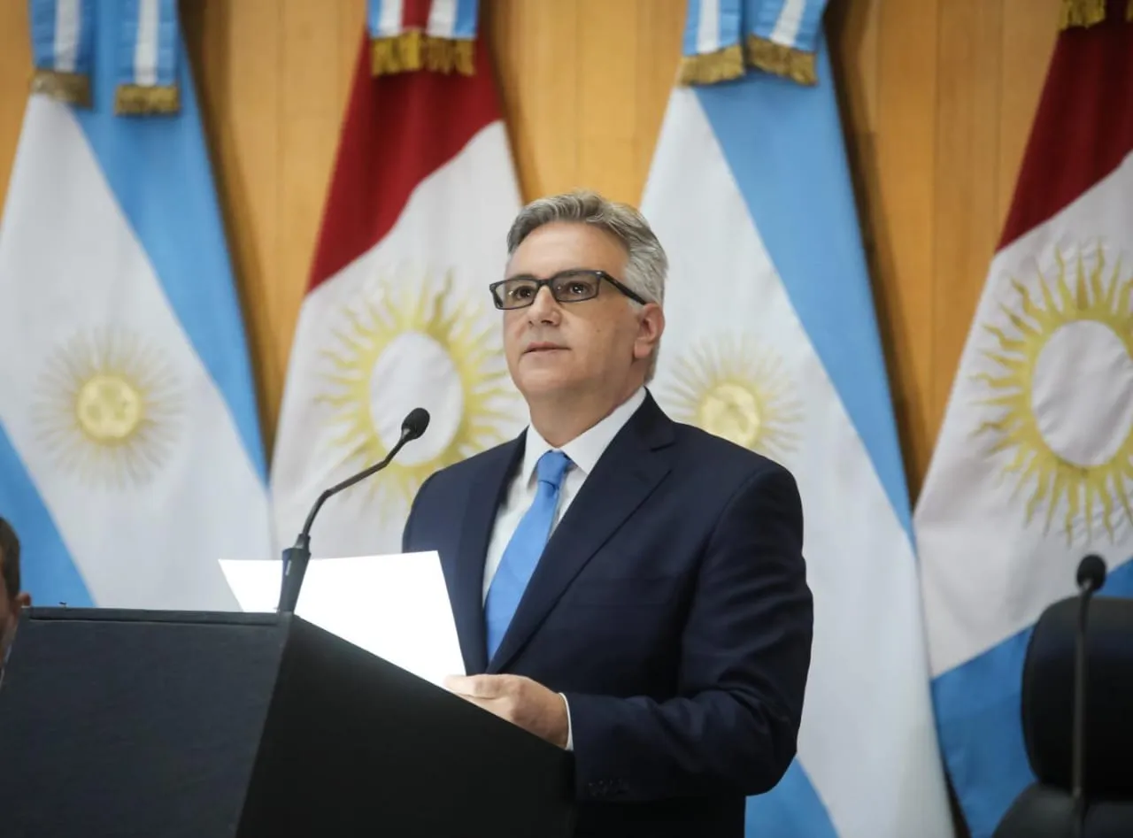 martin llaryora