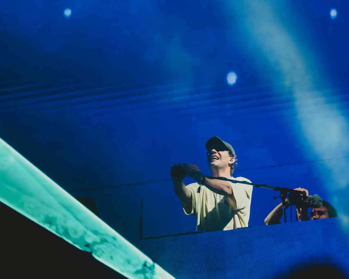 Domingo Juan Hansen Live Montaña