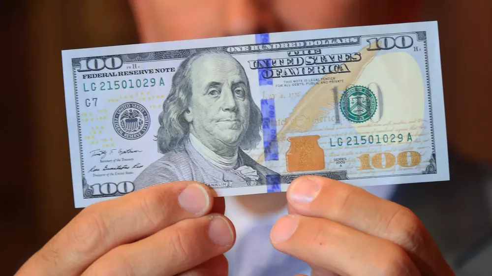 dolar falso