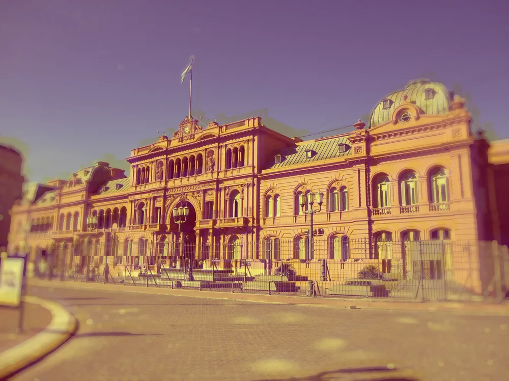 LA CASA ROSADA