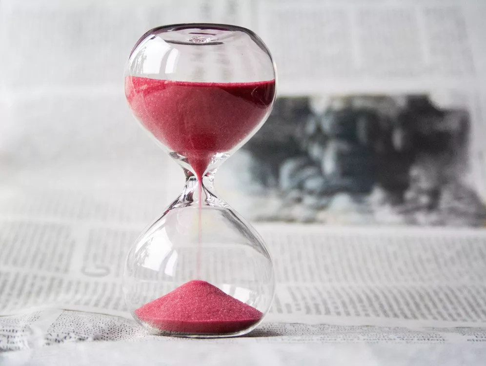hourglass-620397