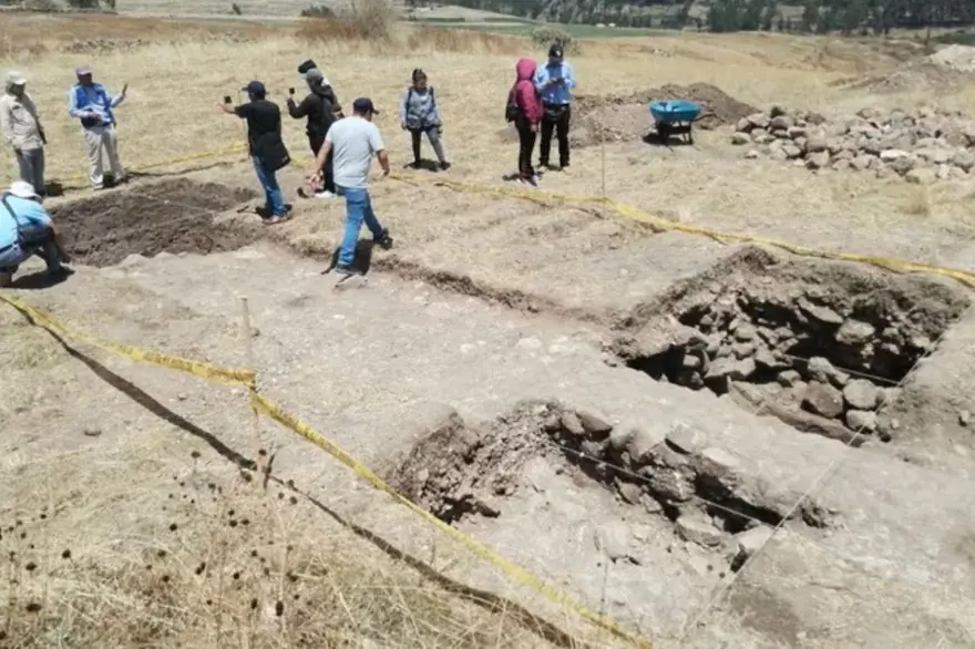 hallan-en-peru-un-templo-sepultado-que-dataria-de-I5Y6N6IE3FANZMUS66NYYZ6A7I