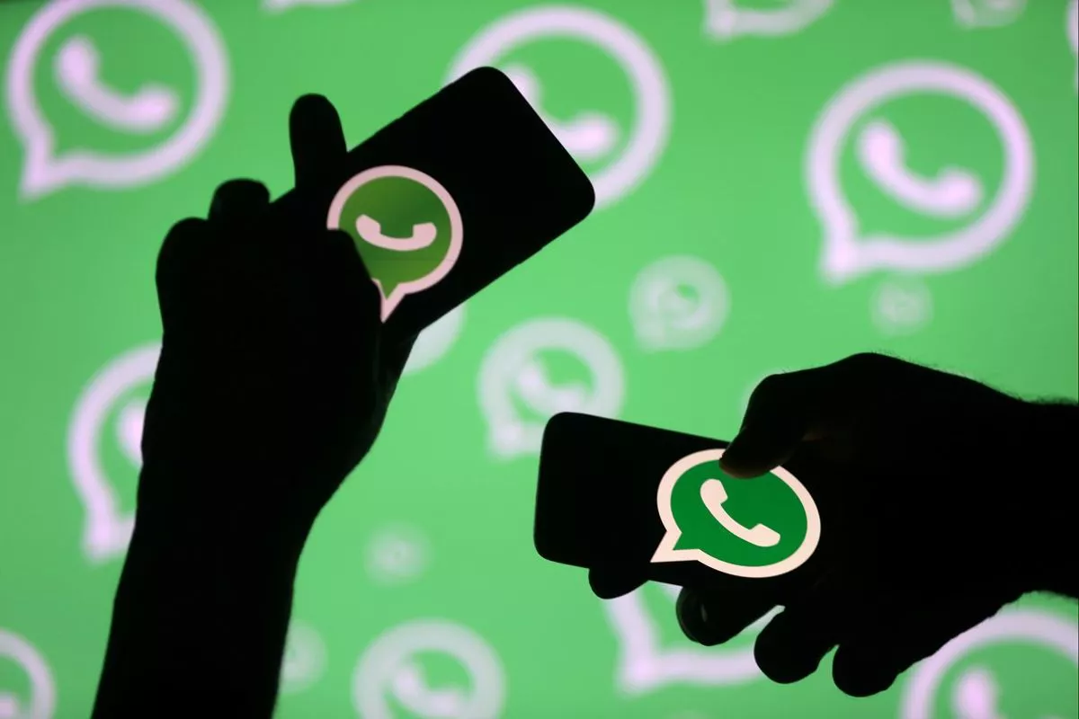 chatt whatsapp facebook