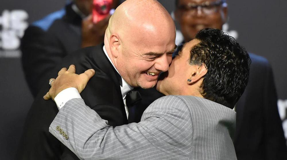 maradona infantino