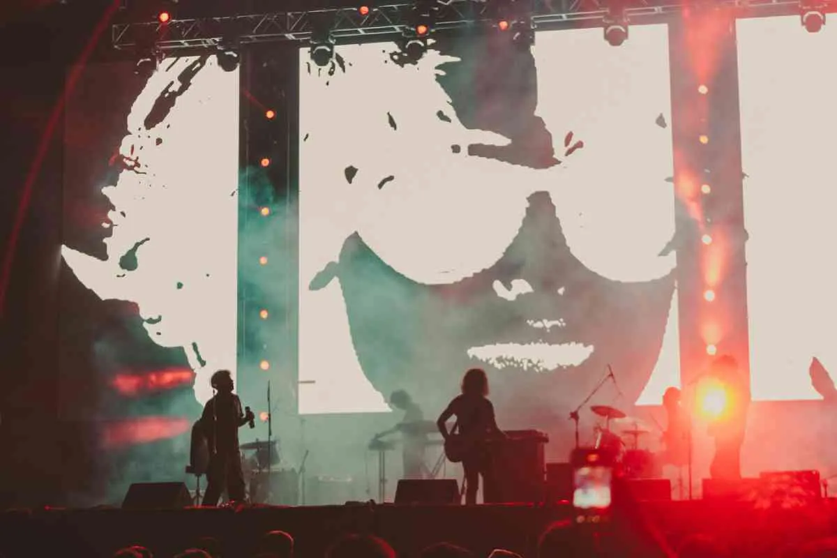 Domingo Winona Riders Boomerang