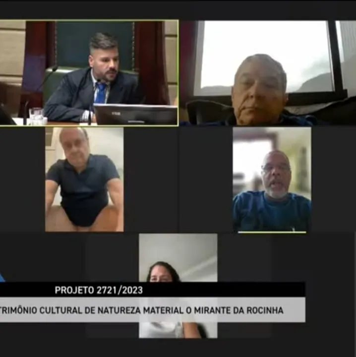 vereador-cesar-maia-aparece-sem-calcas-em-sessao-virtual-da-camara-do-rio-1717622788554_v2_1x1