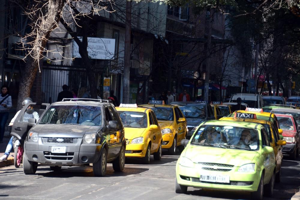 taxis-remises-cordoba-1
