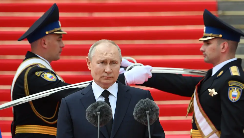 russian-president-vladimir-putin-before-addressing-units-the-russian-defence-ministry-the-russian-national-guard-troops-rosgvardiya-the-russian-minist_58