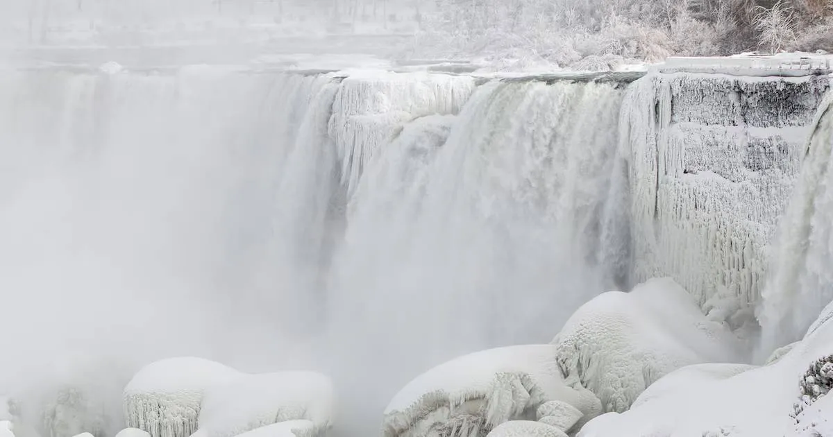 AZSAJ6GB7RBZVL7A2MJXY2OO6A