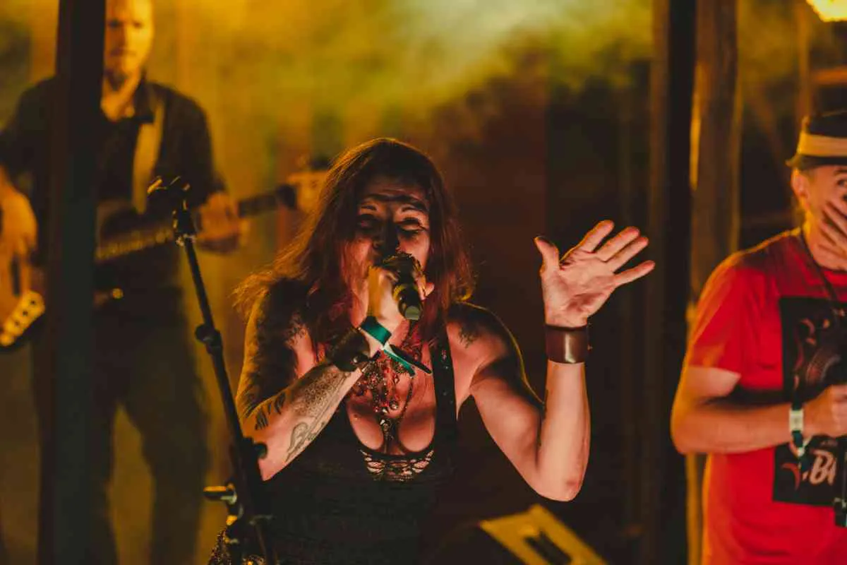 Sábado Claudia Sette y Toyo Bagoso Casita del blues