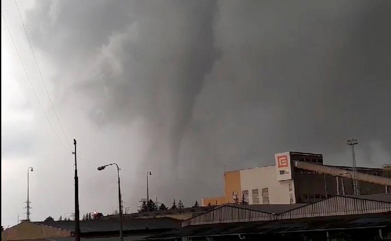 tornado 9
