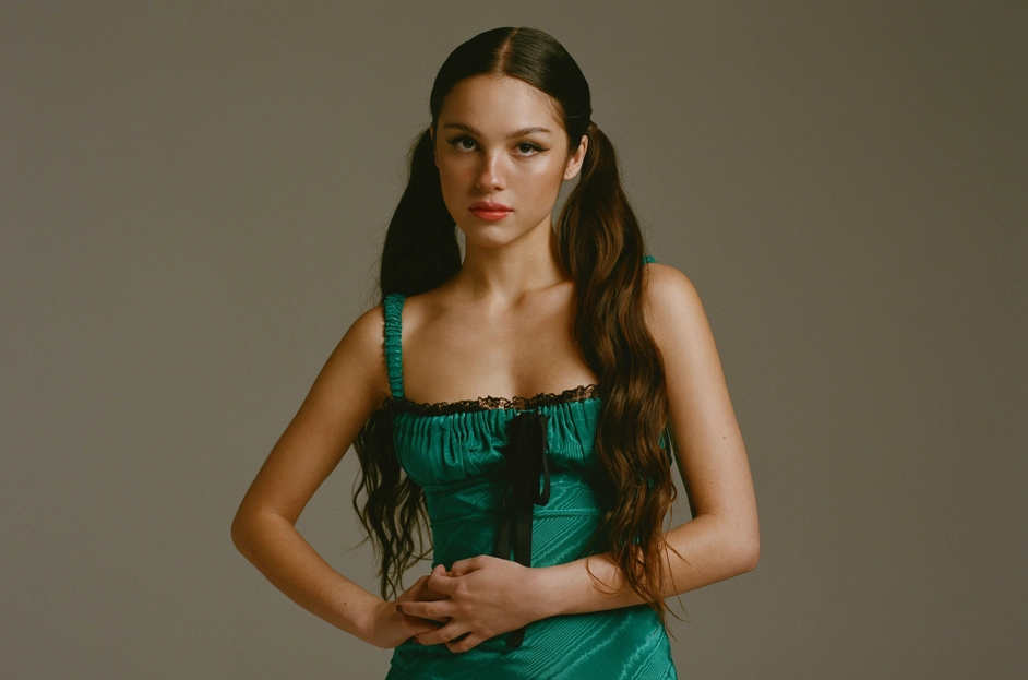 Olivia-Rodrigo-2023-cr-Davis-Bates-billboard-1548