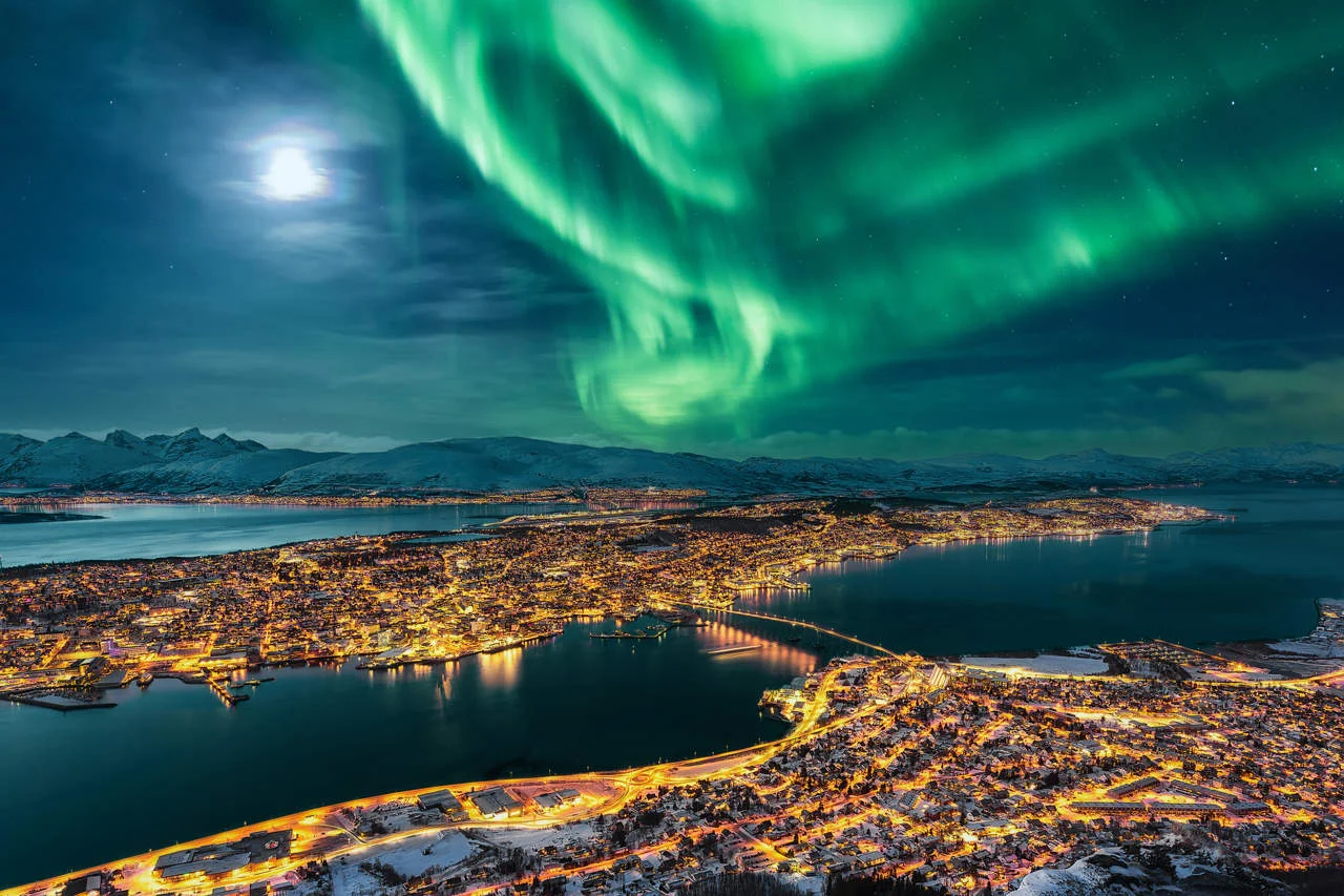 aurora-boreal-en-tromso_66998f21_1446646686_241007101643_1280x853