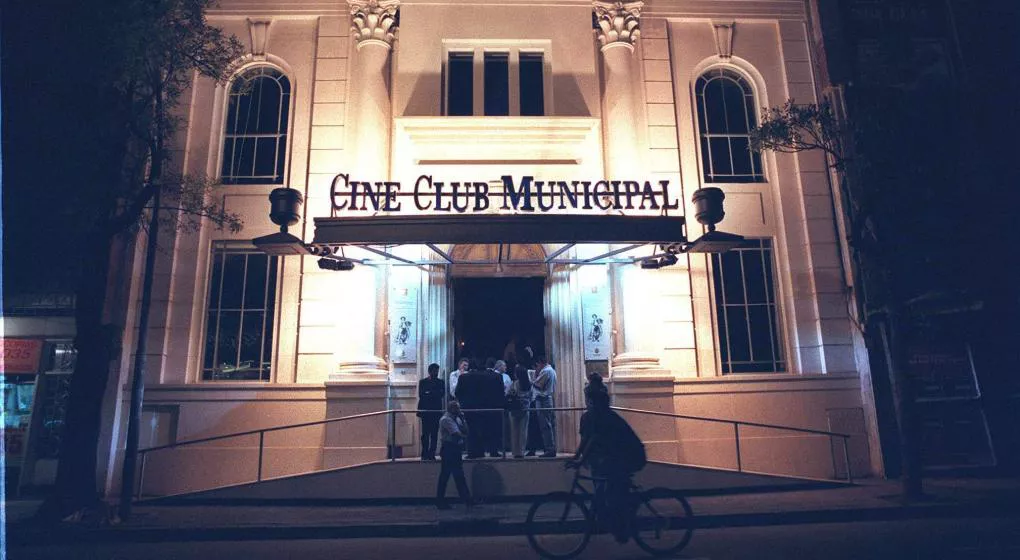 cineclub_fachada_2001_1615589686