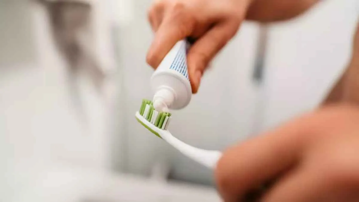 pasta dental cepillarse los dientes