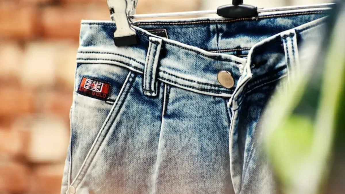 jeans